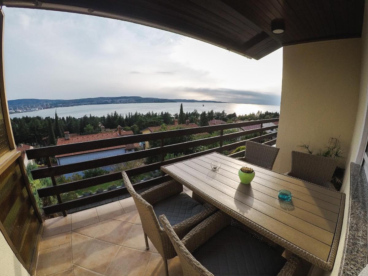 Garden View Apartments Ankaran Kültér fotó