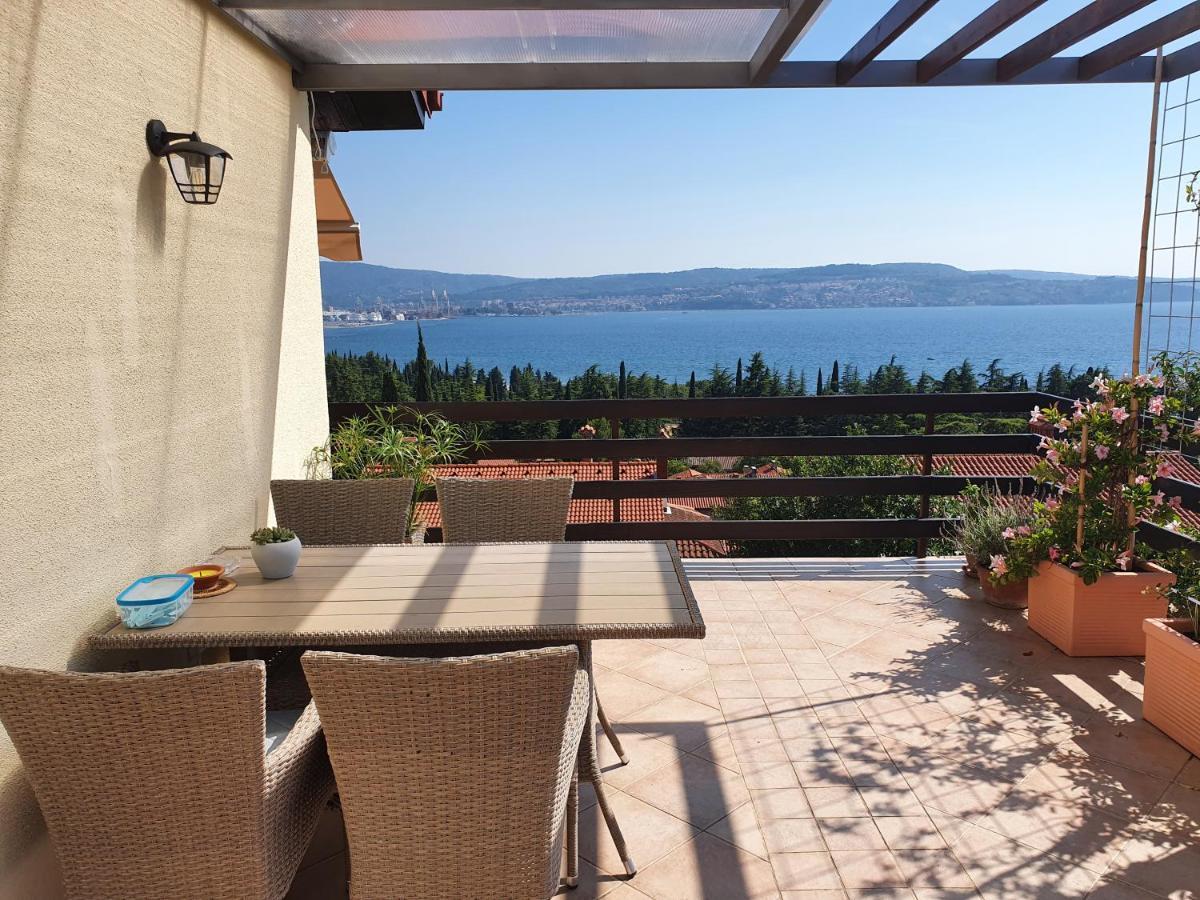 Garden View Apartments Ankaran Kültér fotó