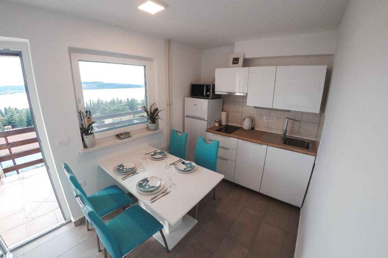 Garden View Apartments Ankaran Kültér fotó