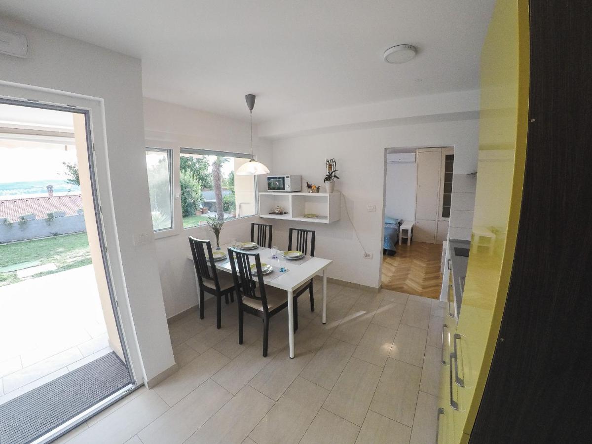 Garden View Apartments Ankaran Kültér fotó