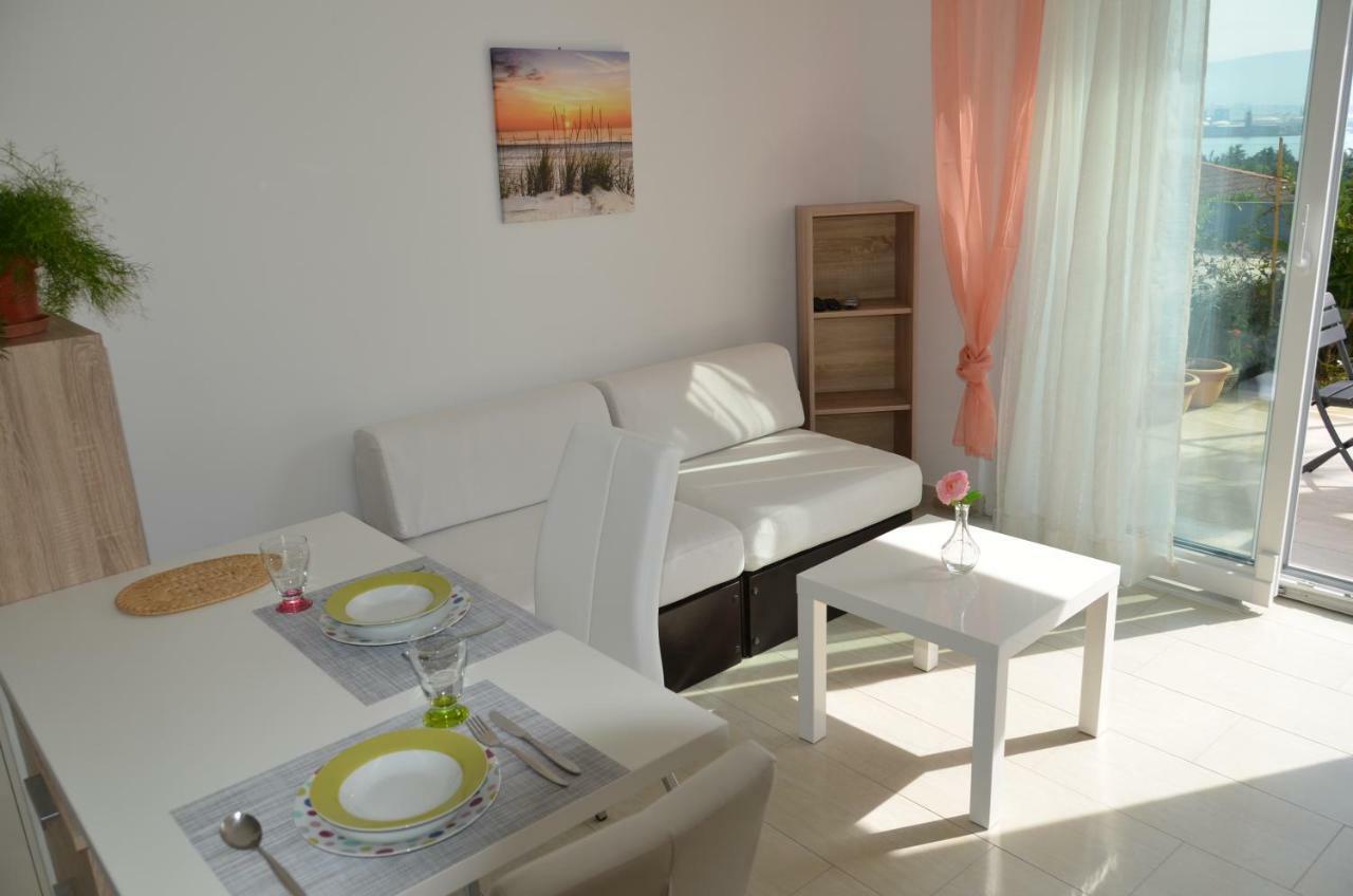 Garden View Apartments Ankaran Kültér fotó