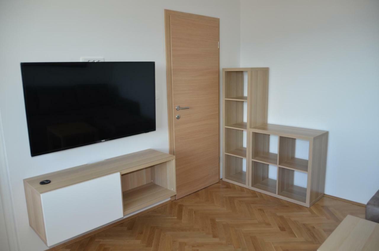 Garden View Apartments Ankaran Kültér fotó